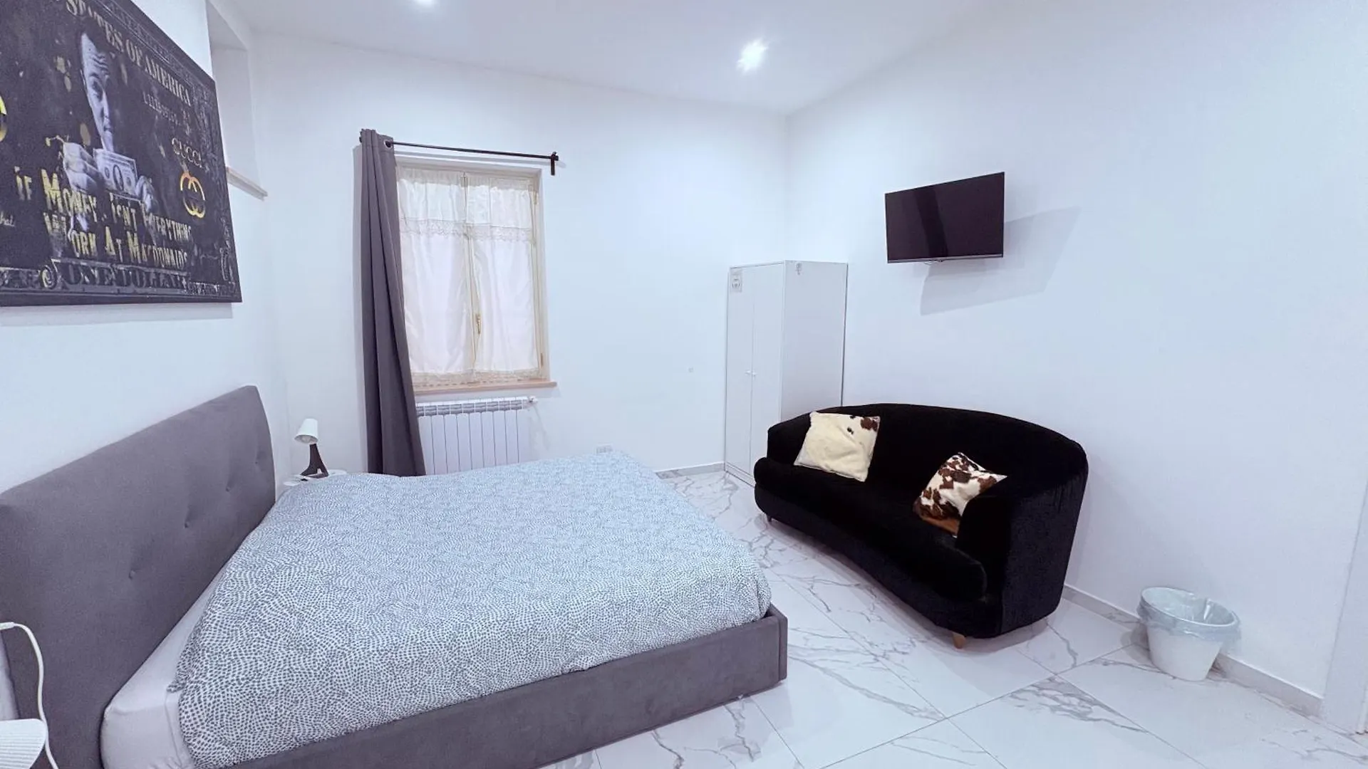 Villa Life San Donato Milanese Guest house