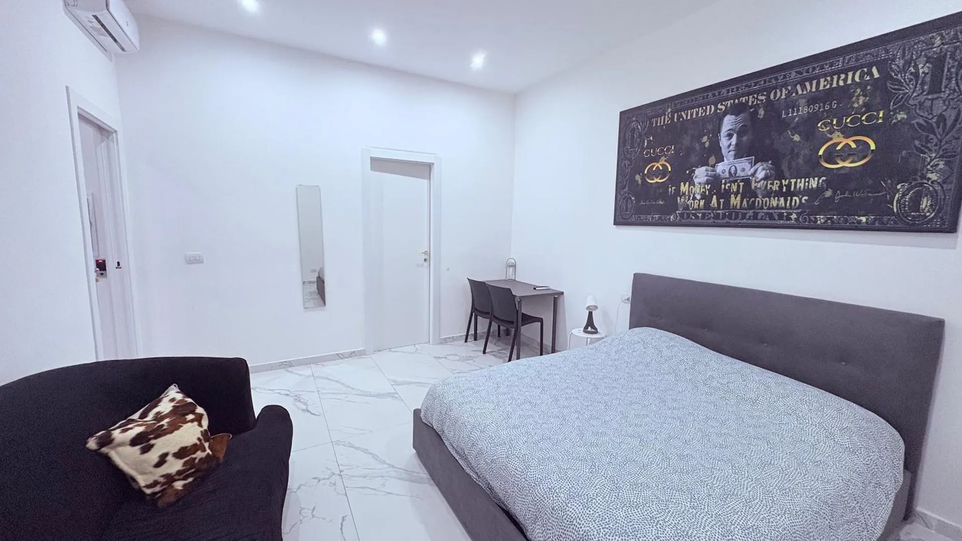 Villa Life San Donato Milanese Guest house